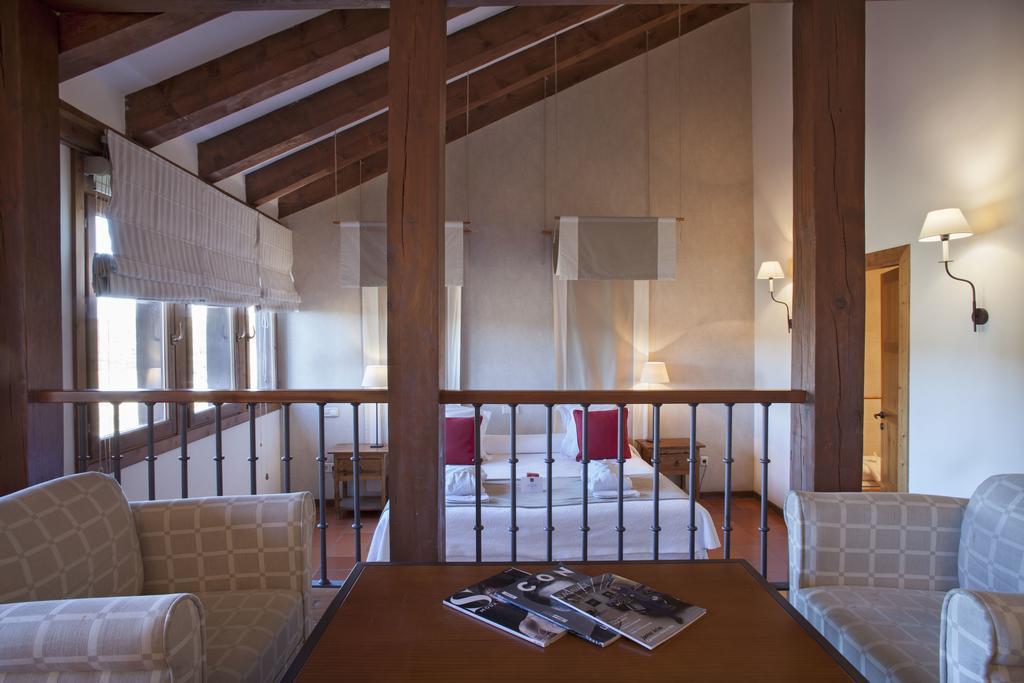 Hospederia De Santo Domingo Hotel Pedraza Eksteriør billede